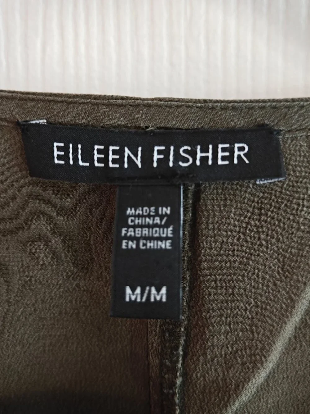 EILEEN FISHER Olive Green Silk Button Front Tunic Blouse Shirt Size Medium